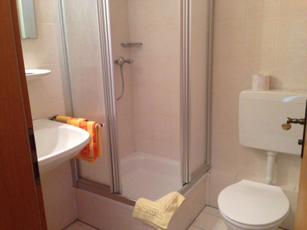 Landgasthof Zum Stern Elfershausen Chambre photo