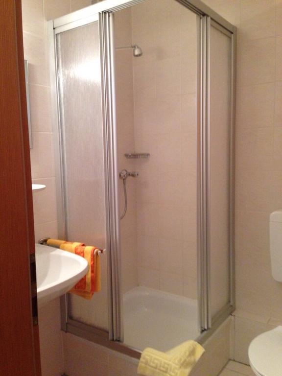 Landgasthof Zum Stern Elfershausen Chambre photo